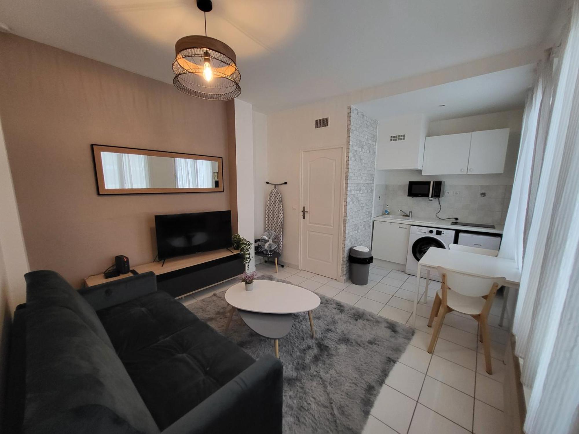 Appartement Spacieux 28M2 Avec Chambre Separee Issy-les-Moulineaux Dış mekan fotoğraf